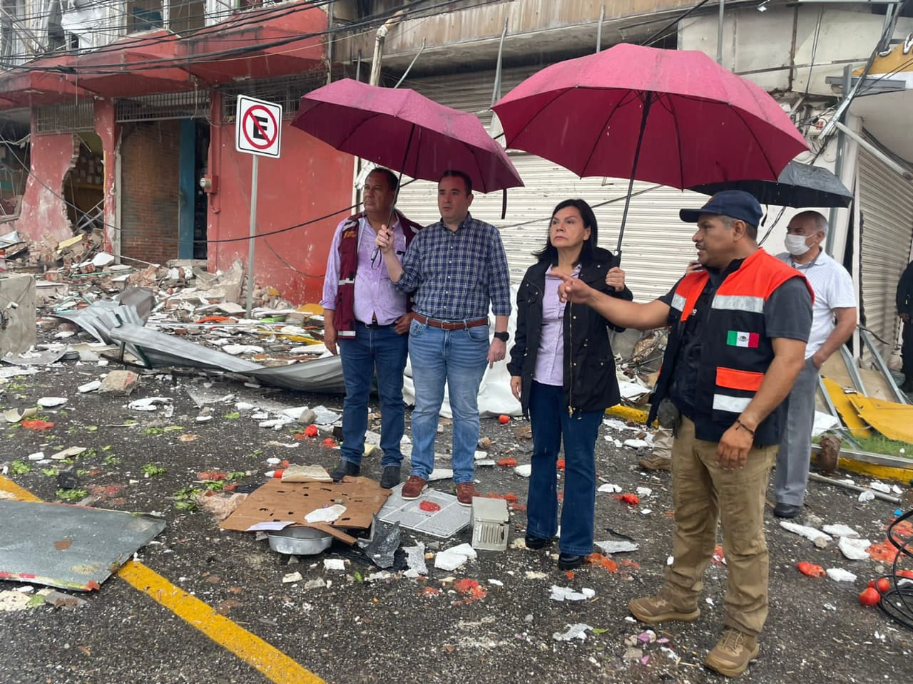 Aún trabaja Protección Civil en zona de explosión en limpieza de la