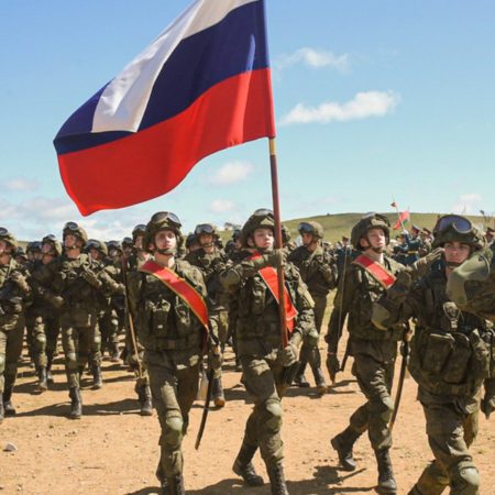 Rusia lidera ejercicios militares con 13 países