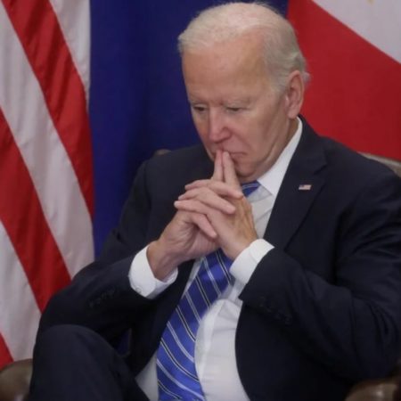 Biden lanza advertencia a Rusia si anexa territorios de Ucrania