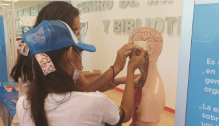 Inicia recorrido de las exposiciones científicas de Ciencia en Movimiento del CCYTET