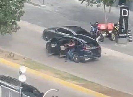 Balacera en plaza Andares; un muerto y tres heridos