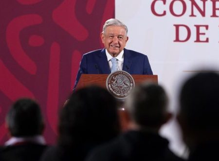 Inflación baja a 8.5 % en primera quincena de octubre, destaca AMLO