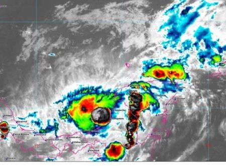 La tormenta tropical Karl ocasionará hoy lluvias extraordinarias en Chiapas y Tabasco, e intensas en Campeche y Veracruz