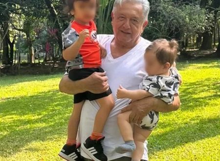 AMLO comparte fotografía de sus nietos antes de su cumpleaños