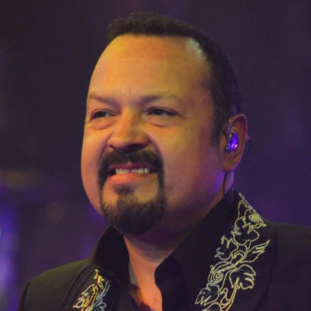 Pepe Aguilar da positivo a Covid-19