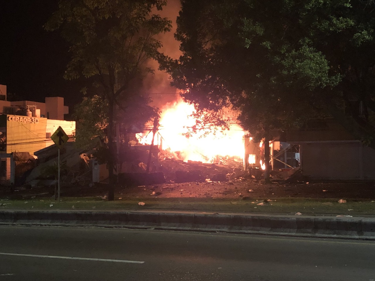 Se registra explosión en bodega de Café La Cabaña - En Tabasco