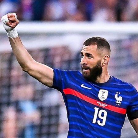 Karim Benzema se despide de la selección francesa