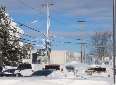 Ya son cerca de 50 los muertos por el impacto de la gélida tormenta Elliot en Estados Unidos