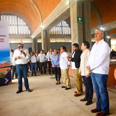 Inaugura Merino Campos nuevo mercado público de Cunduacán