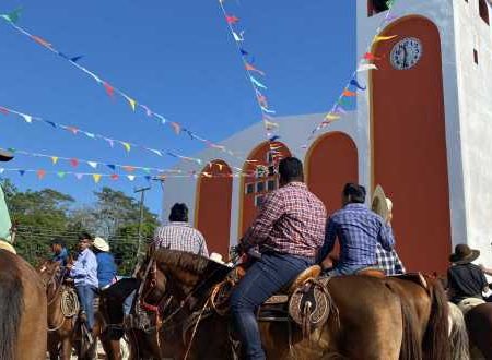 Con más de 300 jinetes, se llevó a cabo la 9° Cabalgata Jahuacapa