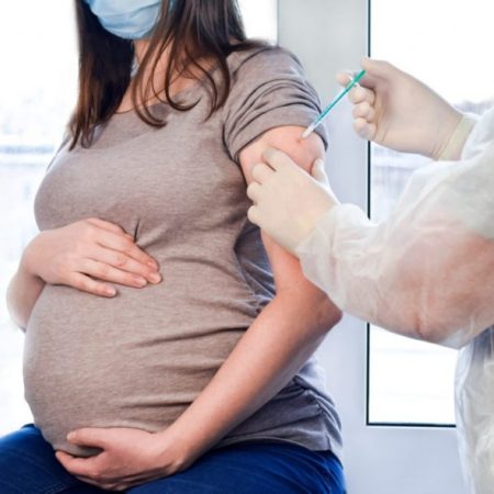 Embarazadas con covid, sufren riesgo 7 veces más: especialistas