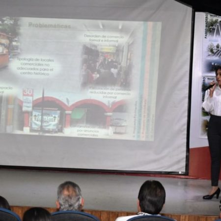 Estudiantes presentan proyecto “Paseo Madero”