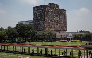 UNAM traslada a la SEP resolución de tesis de ministra Esquivel