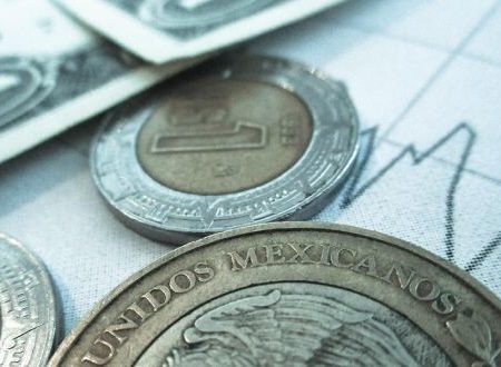 Dólar sigue bajando