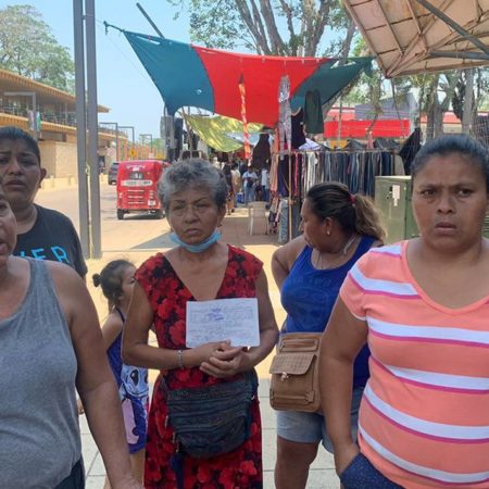 Comerciantes del parque La Mano denuncian hostigamiento de personal de Centro (Fotos-Video) – El Heraldo de Tabasco