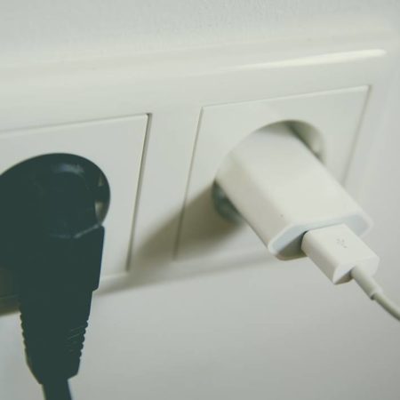 Cuidado con los enchufes; cómo evitar accidentes eléctricos en el hogar – El Heraldo de Tabasco