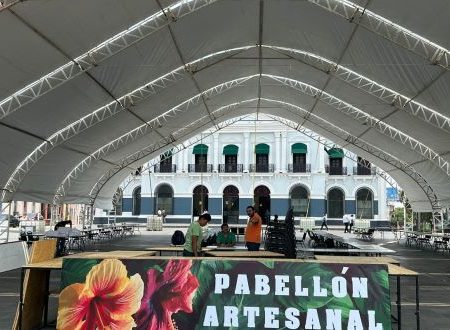 Invitan a visitar Pabellón Artesanal en Plaza de Armas
