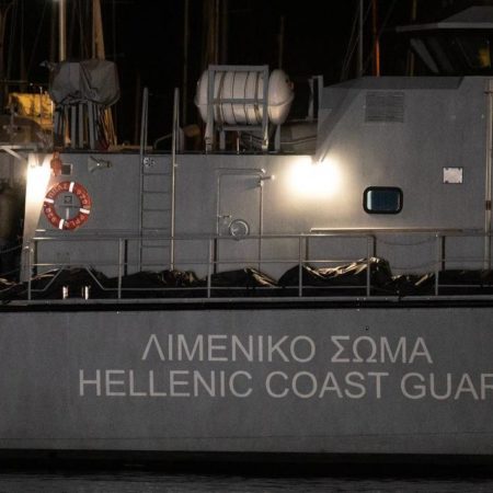Detienen a nueve hombres acusados de tráfico de migrantes tras naufragio en Grecia – El Heraldo de Tabasco